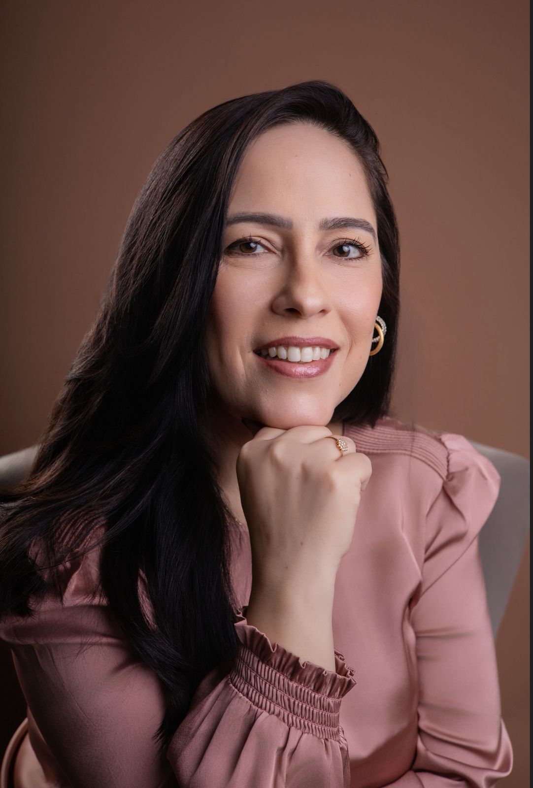 Foto da advogada Carine Piñeiro